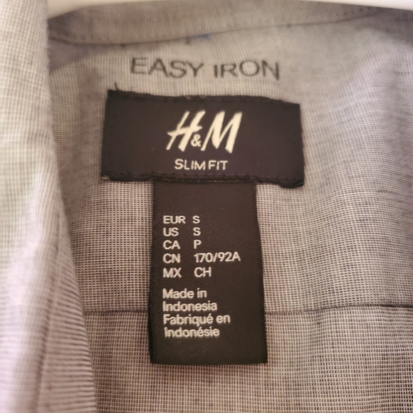 H&M Grey Long-Sleeved Button-Up - Picture 3 of 7